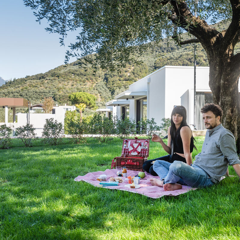 Oleeva Garda Living Suites, rooms and apartments just a few minutes from the lake and Riva del Garda in Trentino